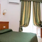 Hotel Philia 3*