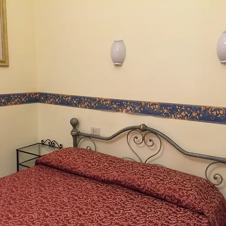 Philia Hotel 3*