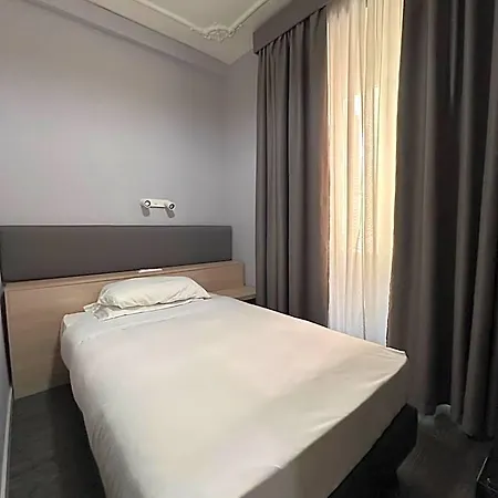 Philia Hotel