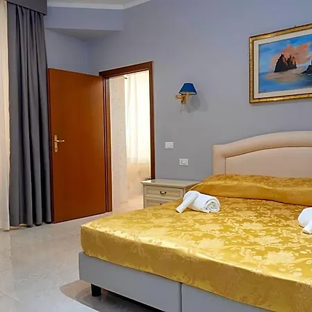 Philia Hotel