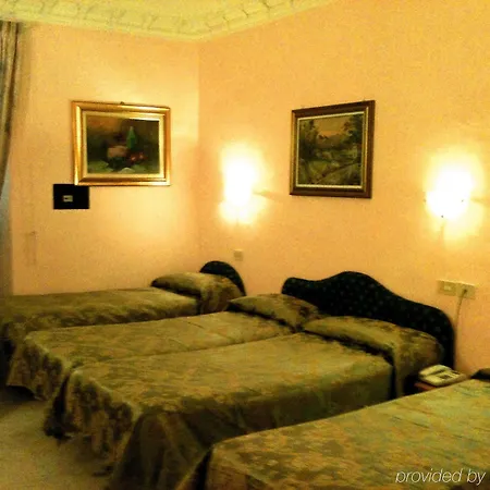 Philia Hotel