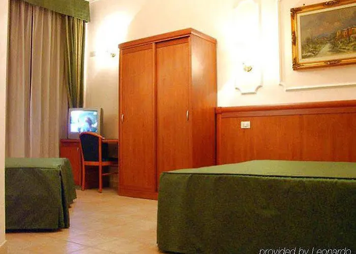 Hotel Philia 3*