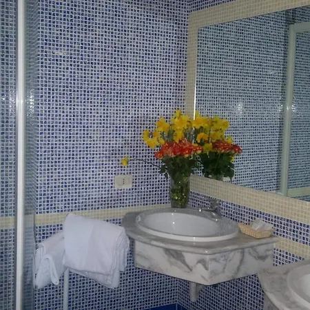 Philia Hotel 3*